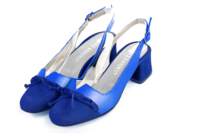 Women's electric blue elegant slingback heels, with a bow on the front. Round toe. Low flare heels - Front view
